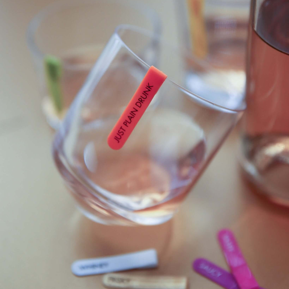 Glass identifier made of Silicone