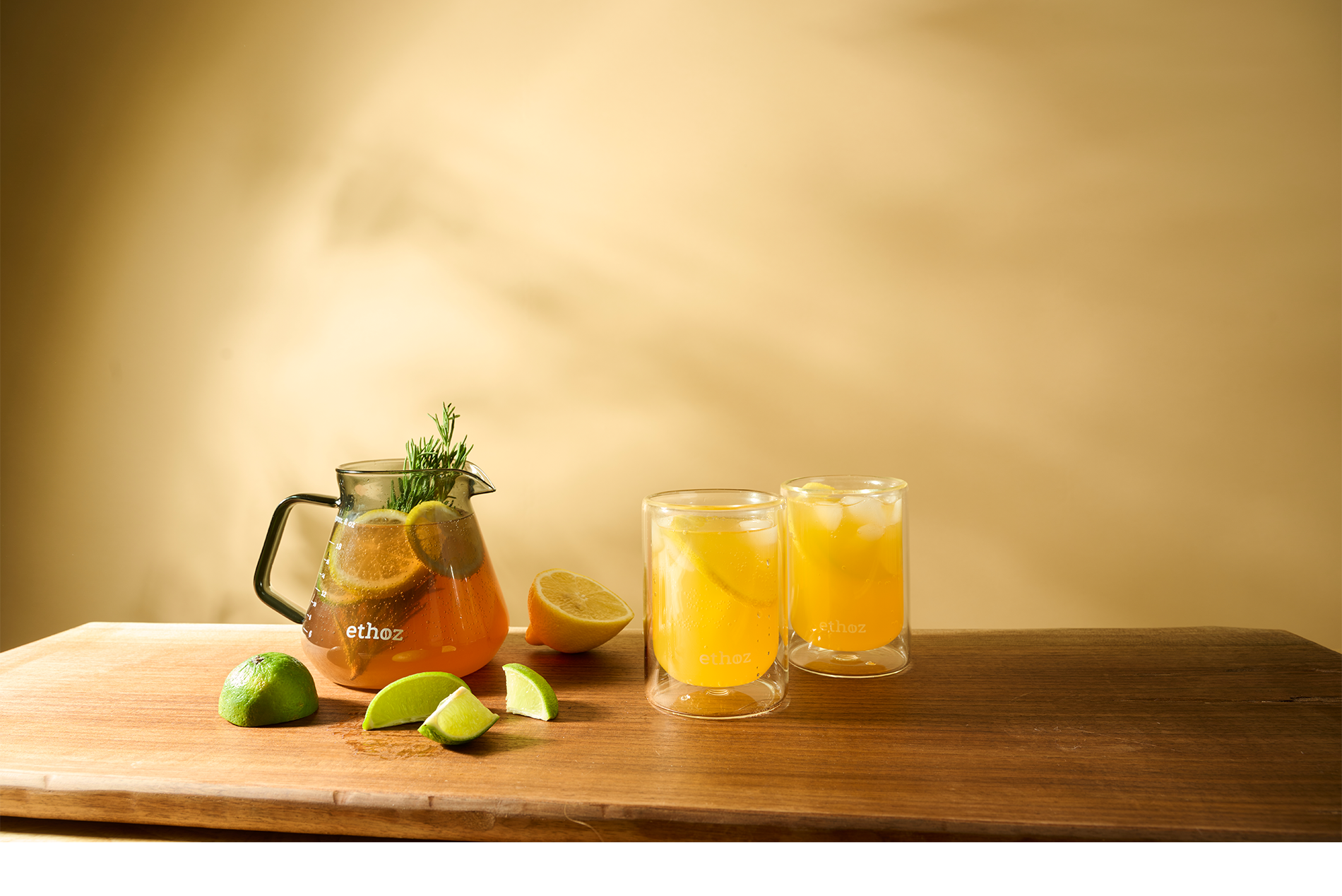 ethoz® Glass Carafe – Elegant 20 oz Pitcher – Planetary Design