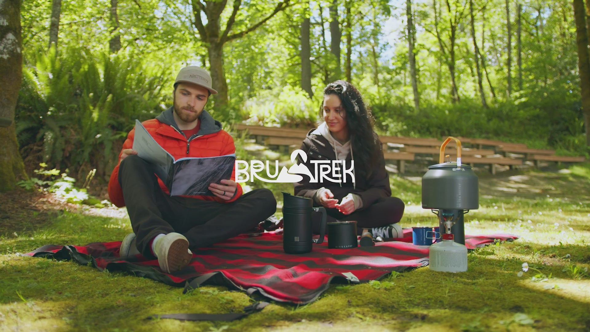 Load video: BaseCamp Camping French Press – 32/48oz – Planetary Design