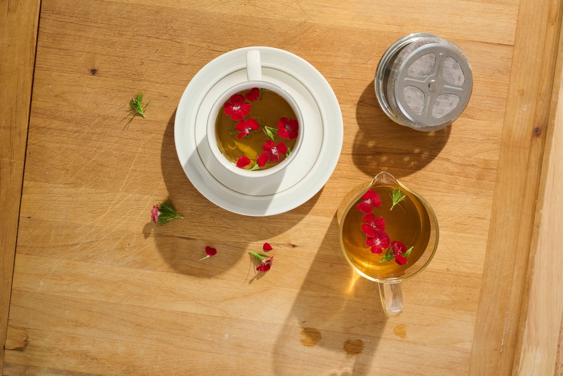 How Long Does Loose Leaf Tea Last? Storage Guide 2026