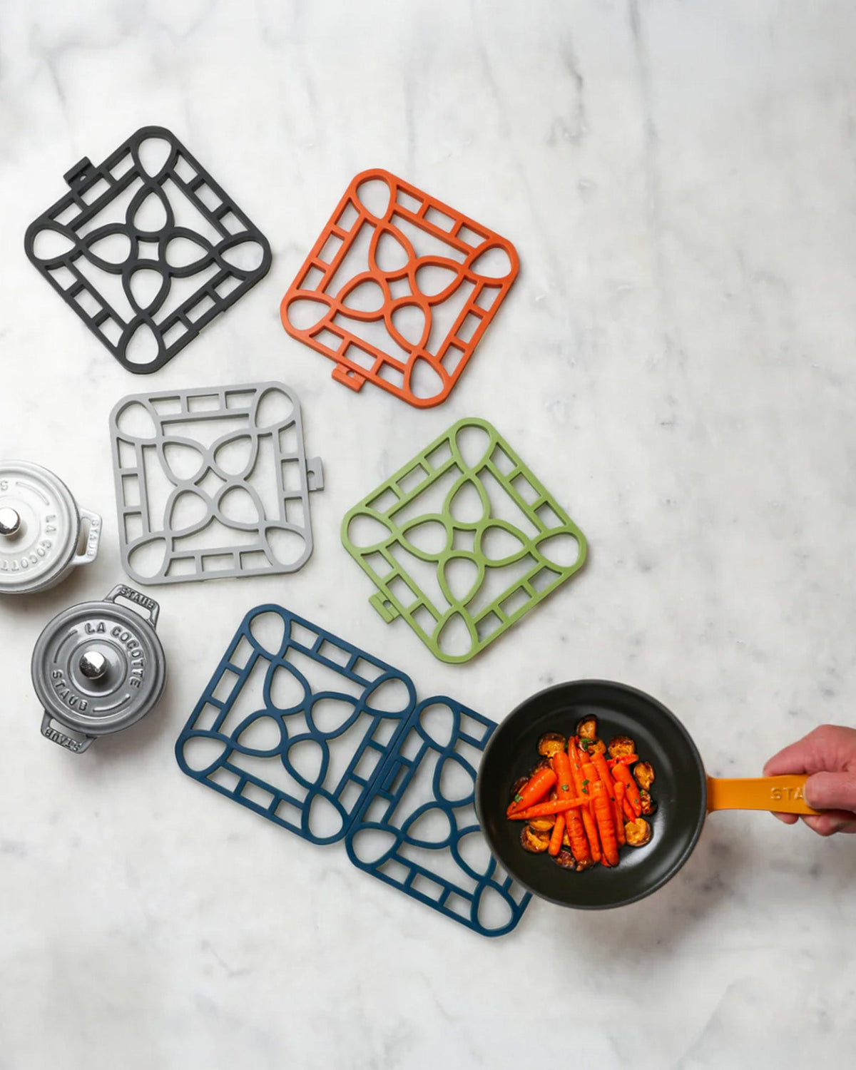 Interlocking Silicone Trivet – Stylish Heat Protection
