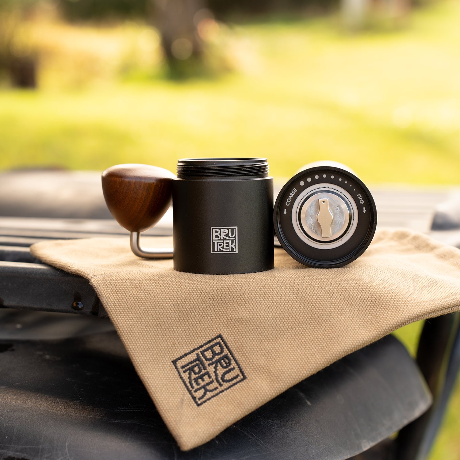 BruTrek® Hand Coffee Grinder – Manual Burr – Planetary Design