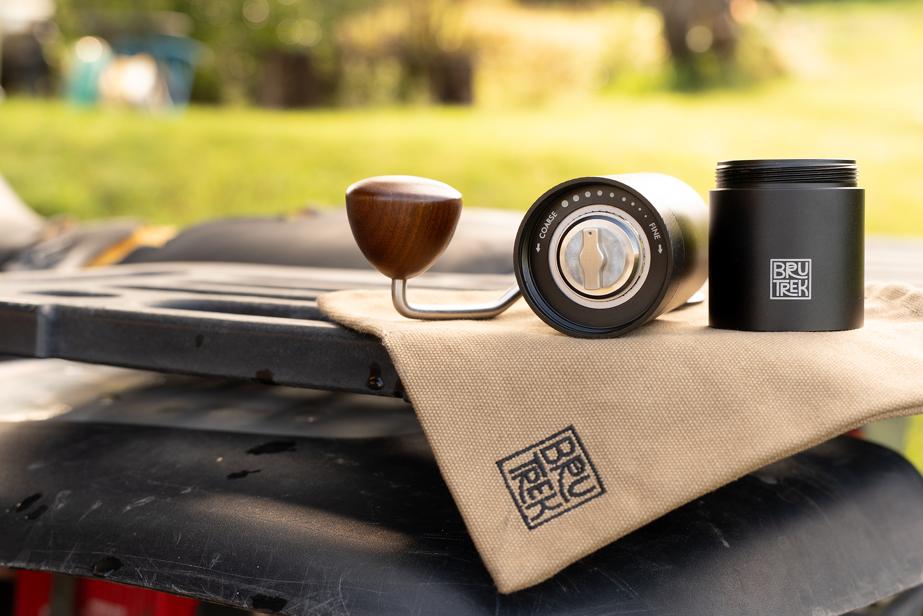 BruTrek® Hand Coffee Grinder – Manual Burr – Planetary Design