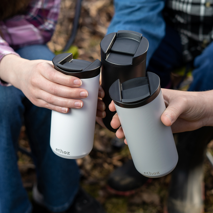 ethoz® Minimalist Mugs – Lids On with Brewed Coffee

