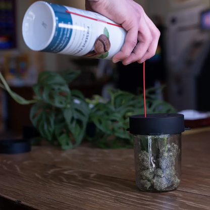 Fresh-Port mason jar lid for cannabis freshness

