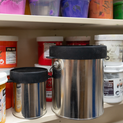 Paint can sealed with Fresh-Port topper

