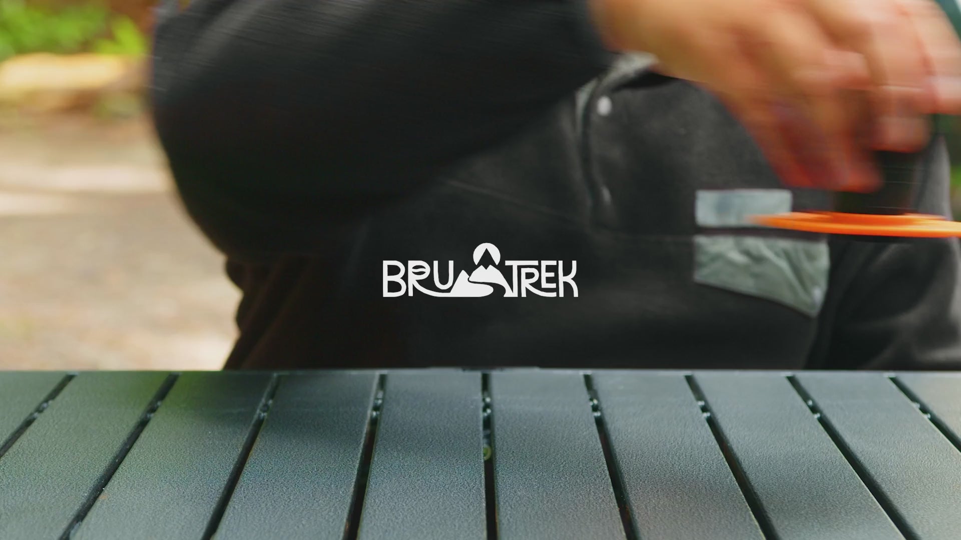 Load video: Trestle® AeroPress® &amp; K-Cup® Adapter – Planetary Design